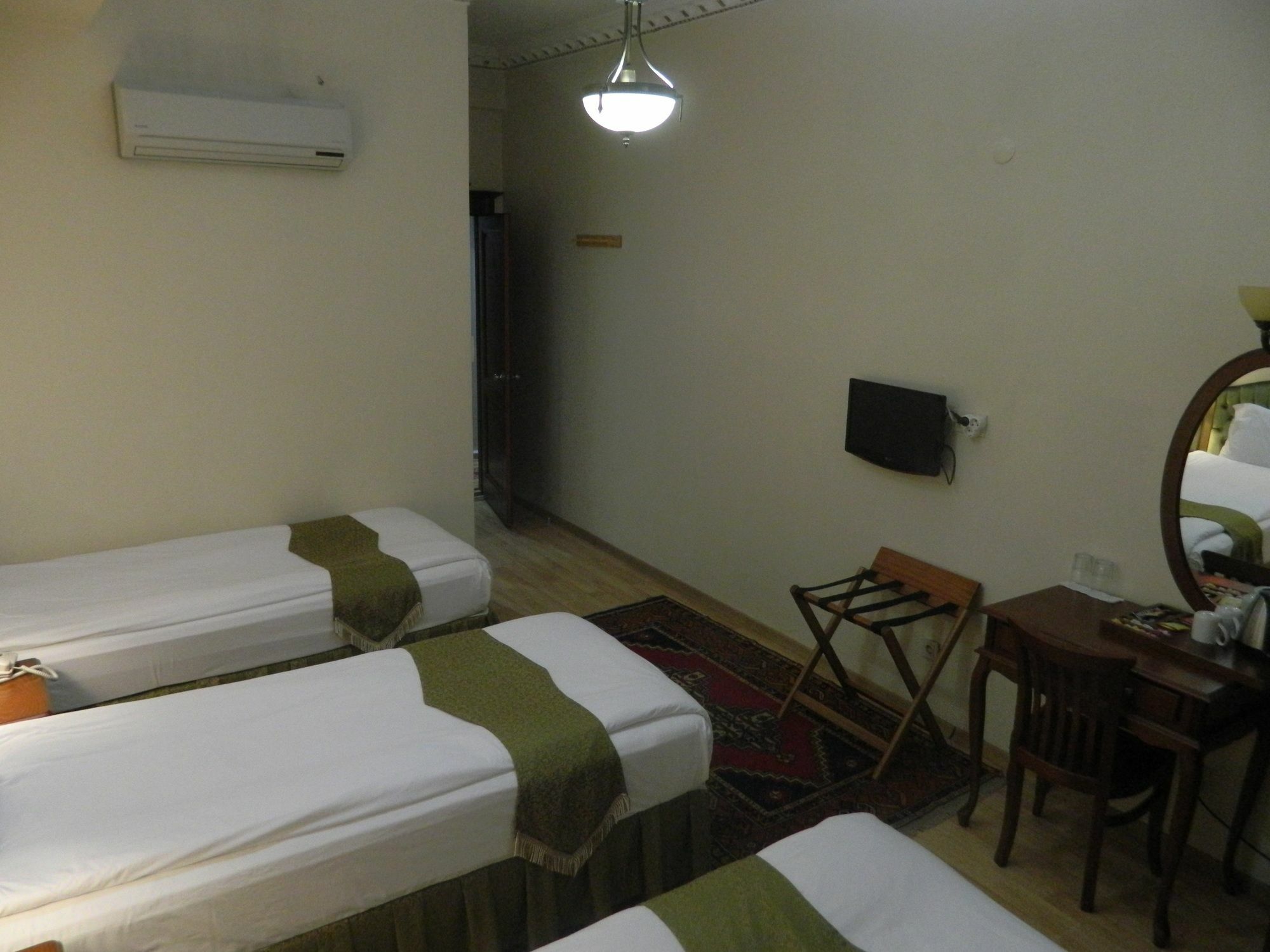 Basileus Hotel Istanbul Exterior photo